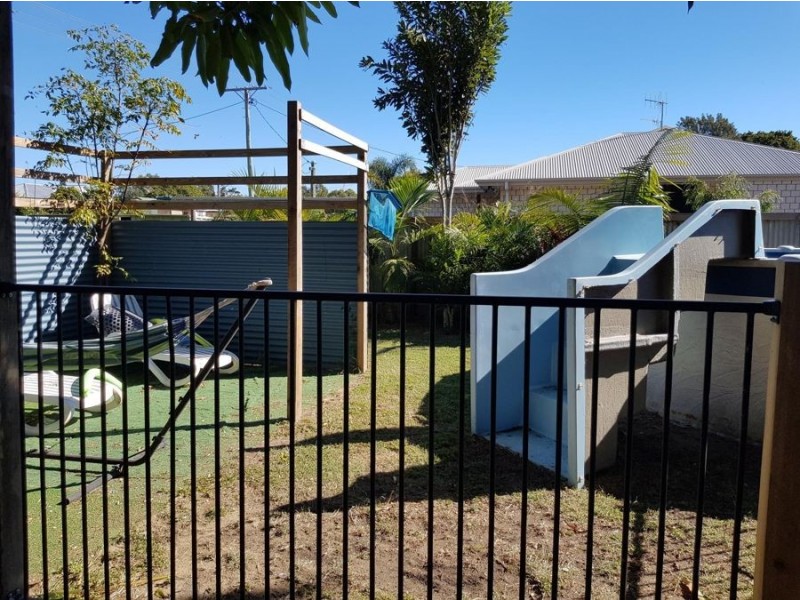 7 Duffy ST, Burnett Heads QLD 4670