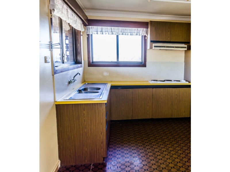 11 Bathurst street, Elliott Heads QLD 4670