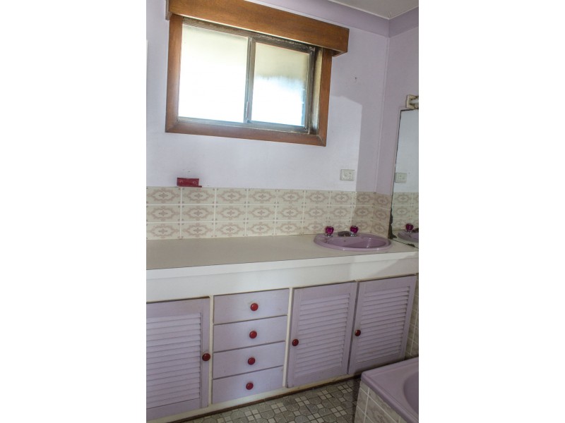 11 Bathurst street, Elliott Heads QLD 4670