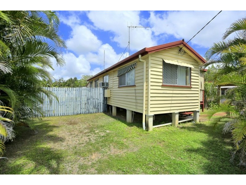 6 young, Bundaberg North QLD 4670