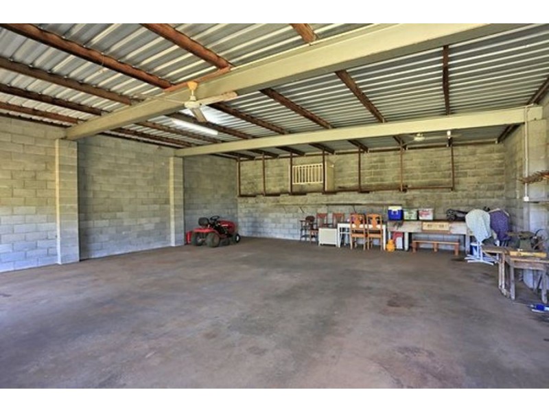 24 Dante Street, Burnett Heads QLD 4670