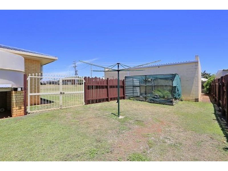 24 Dante Street, Burnett Heads QLD 4670