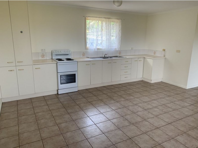 30 Moore Street, Elliott Heads QLD 4670