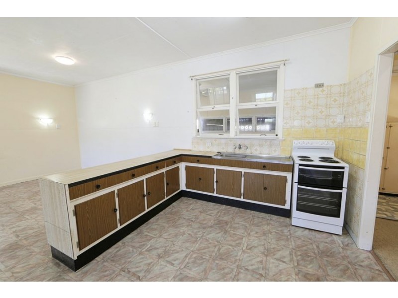 3 Bennett Street, Elliott Heads QLD 4670