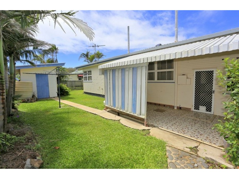 3 Bennett Street, Elliott Heads QLD 4670