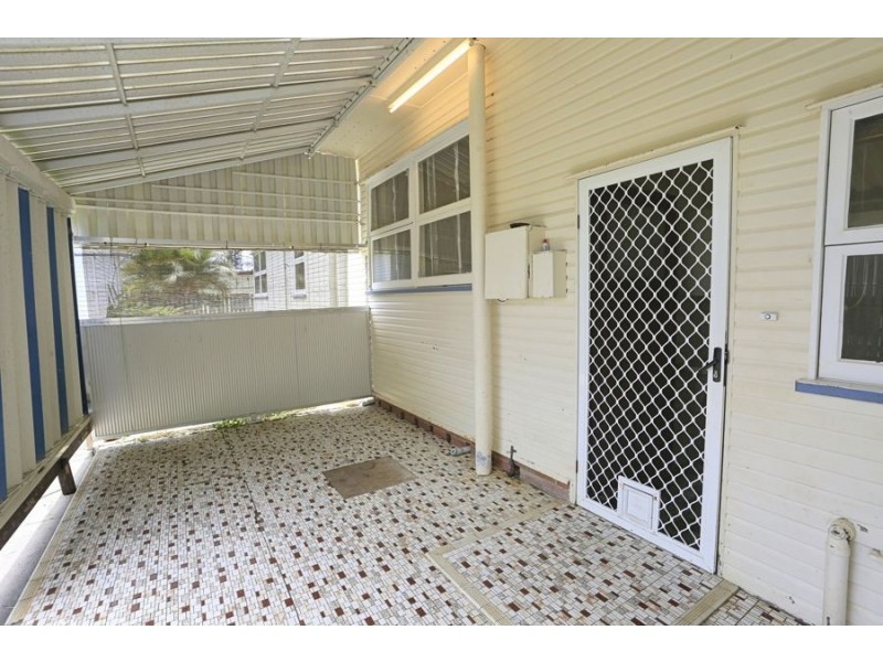 3 Bennett Street, Elliott Heads QLD 4670