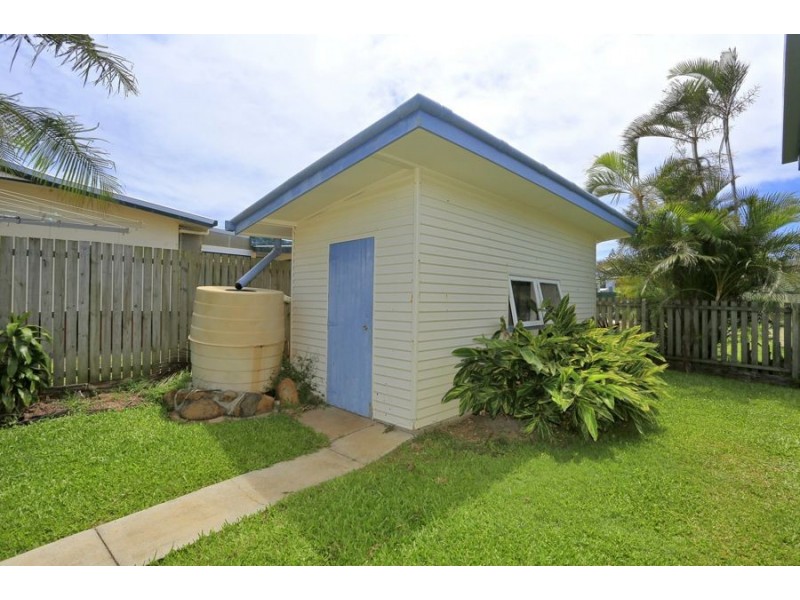 3 Bennett Street, Elliott Heads QLD 4670