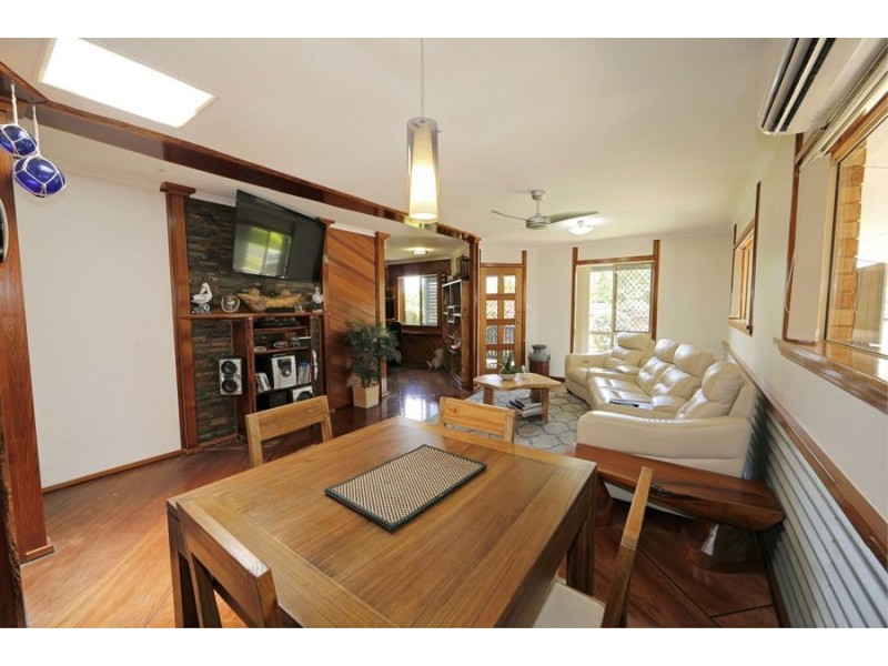 8 Aldridge Street, Burnett Heads QLD 4670