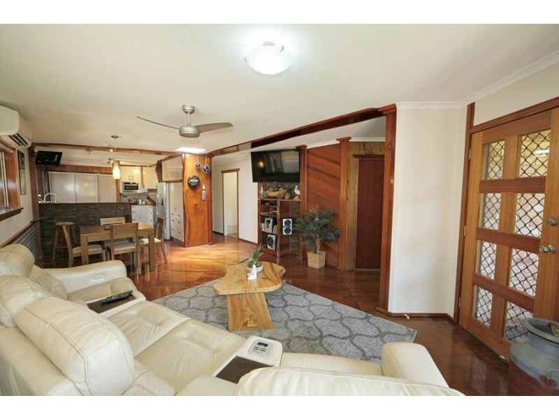 8 Aldridge Street, Burnett Heads QLD 4670