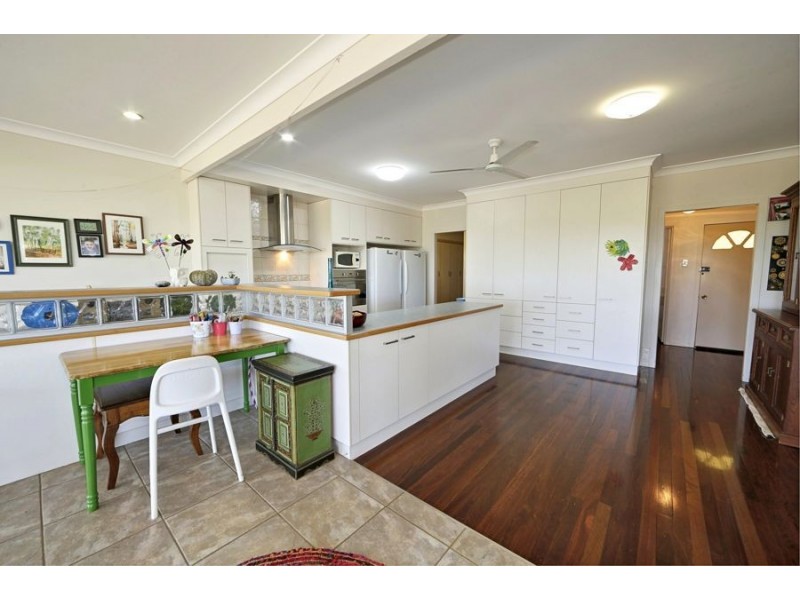 198 paynes road, Alloway QLD 4670