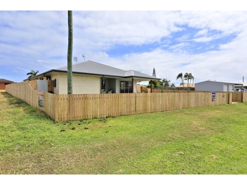 52 Rickerts road, Burnett Heads QLD 4670