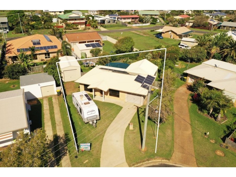 3 Crystal Court, Elliott Heads QLD 4670