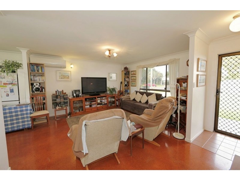 3 Crystal Court, Elliott Heads QLD 4670