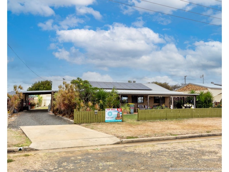 93 Shelley street, Burnett Heads QLD 4670