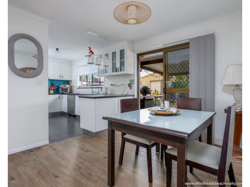 93 Shelley street, Burnett Heads QLD 4670