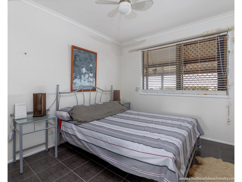 93 Shelley street, Burnett Heads QLD 4670