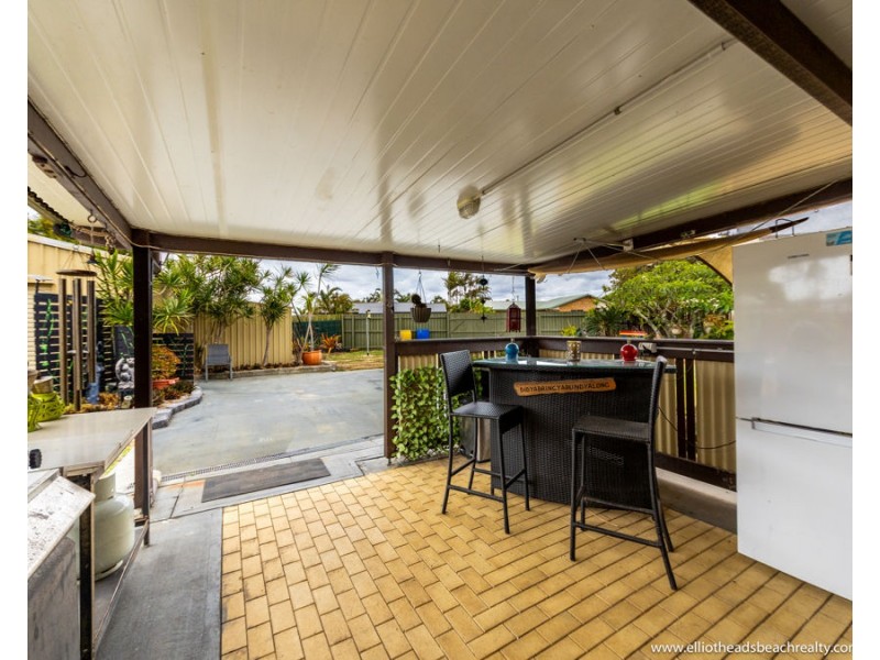 93 Shelley street, Burnett Heads QLD 4670