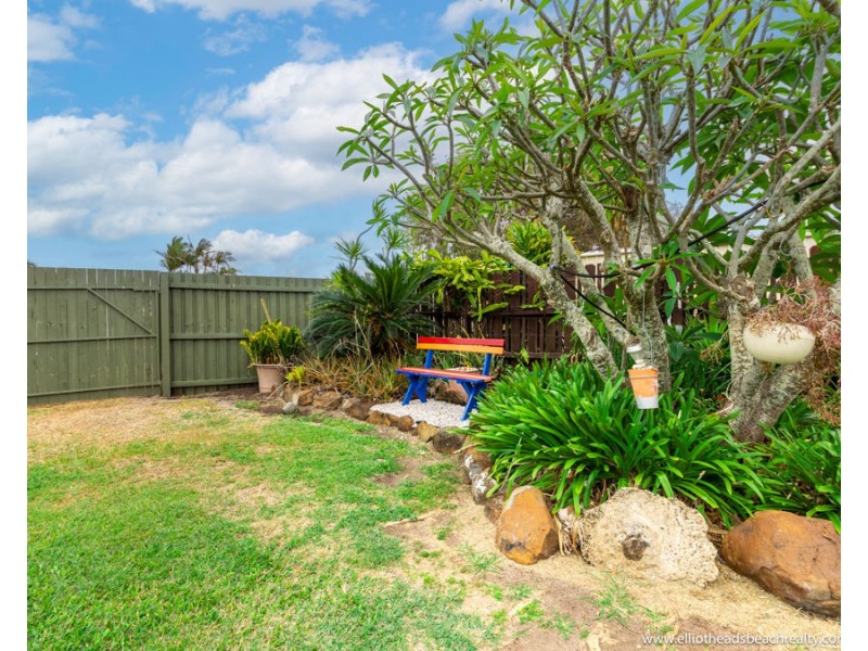 93 Shelley street, Burnett Heads QLD 4670
