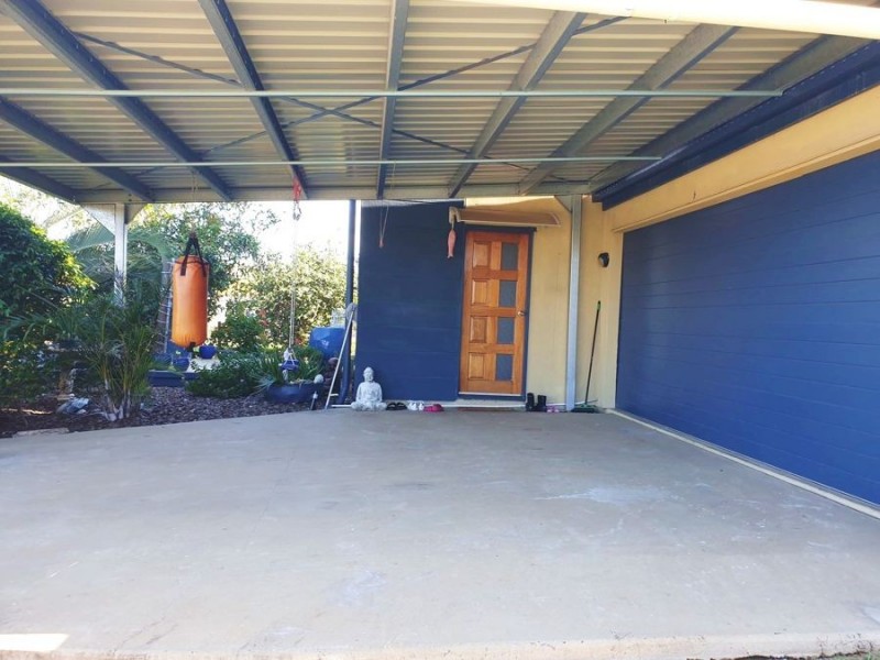 26 Cove street, Burnett Heads QLD 4670