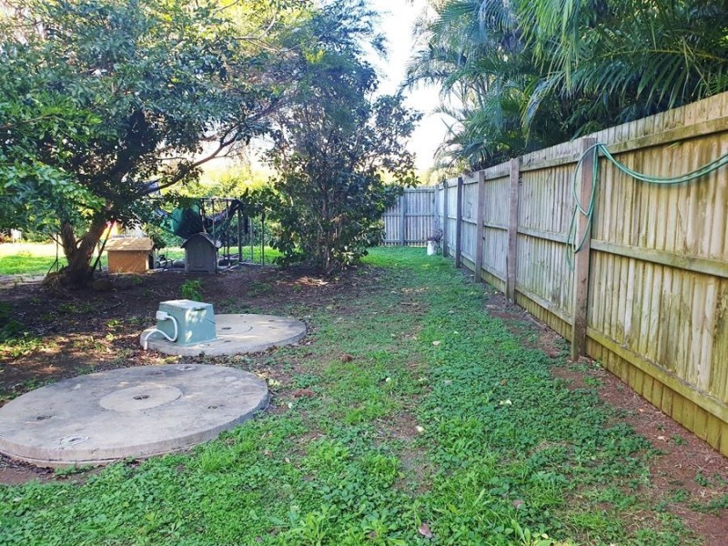 26 Cove street, Burnett Heads QLD 4670