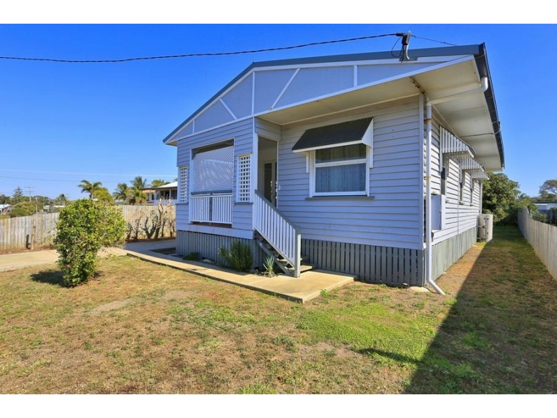 7 Moore Street, Elliott Heads QLD 4670