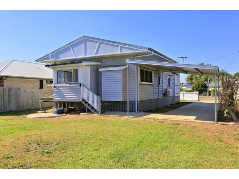 7 Moore Street, Elliott Heads QLD 4670