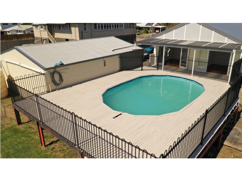 30 Wave Street, Burnett Heads QLD 4670