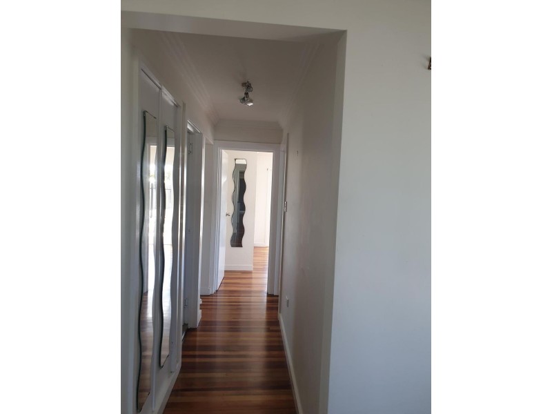 30 Wave Street, Burnett Heads QLD 4670