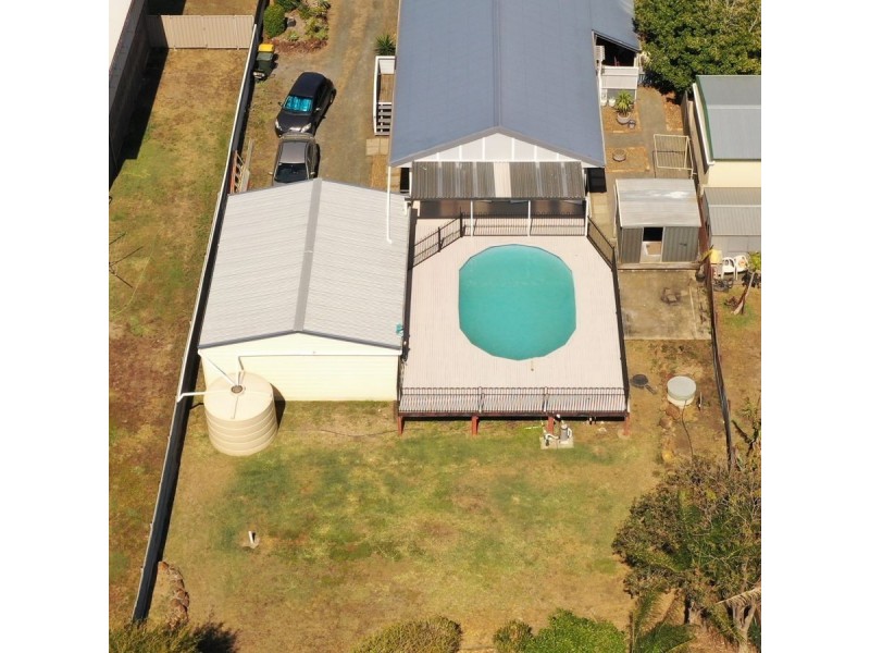 30 Wave Street, Burnett Heads QLD 4670