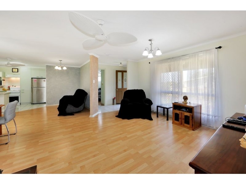 5 Beach street, Burnett Heads QLD 4670