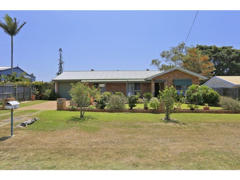 5 Beach street, Burnett Heads QLD 4670