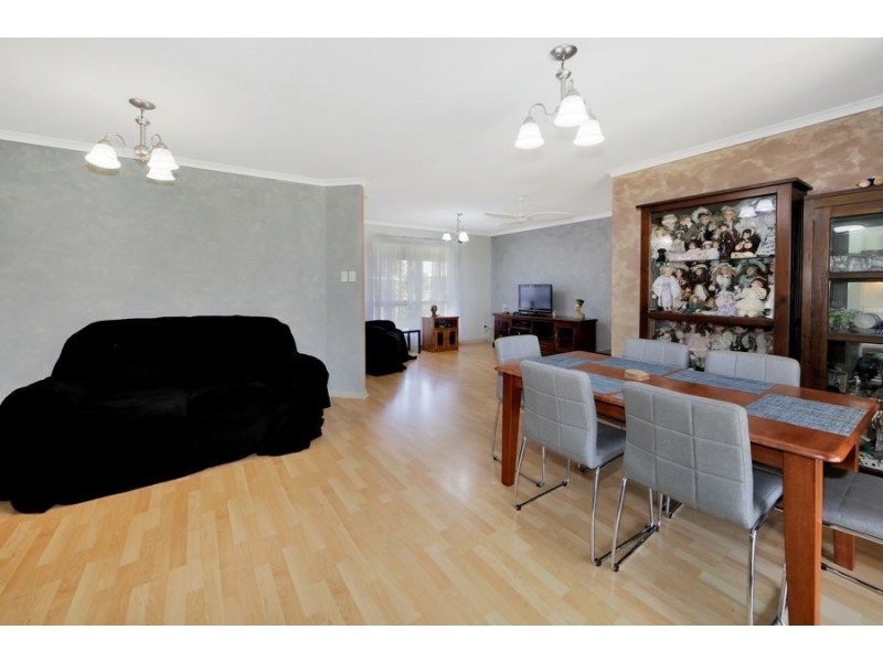 5 Beach street, Burnett Heads QLD 4670