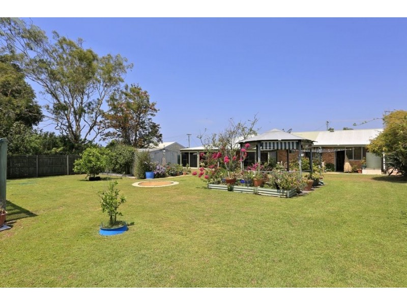 5 Beach street, Burnett Heads QLD 4670