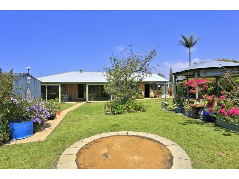 5 Beach street, Burnett Heads QLD 4670