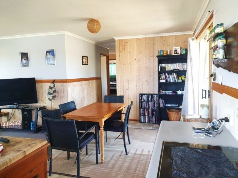 68 Rowlands Road, Burnett Heads QLD 4670