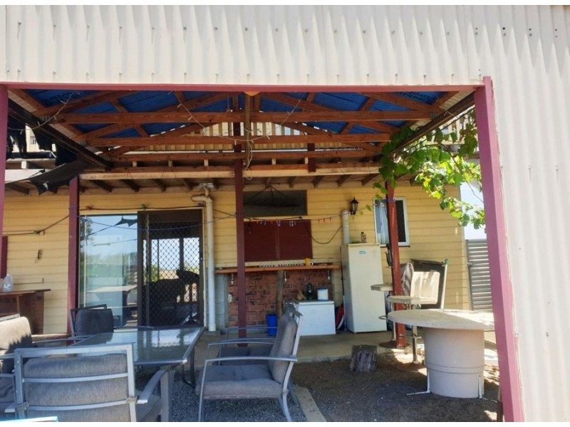 68 Rowlands Road, Burnett Heads QLD 4670