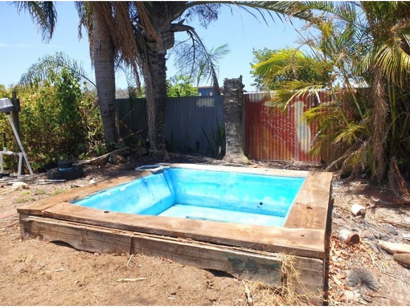 68 Rowlands Road, Burnett Heads QLD 4670