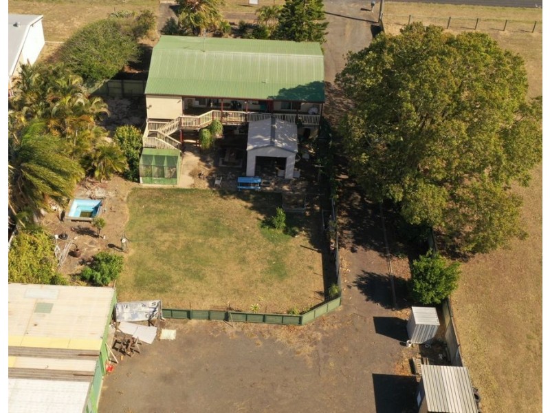 68 Rowlands Road, Burnett Heads QLD 4670