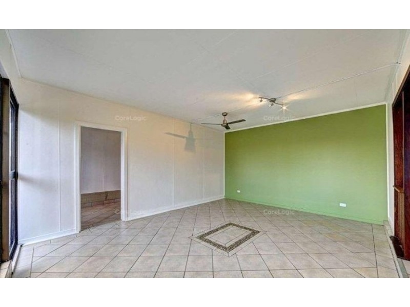 25 Bathurst street, Elliott Heads QLD 4670