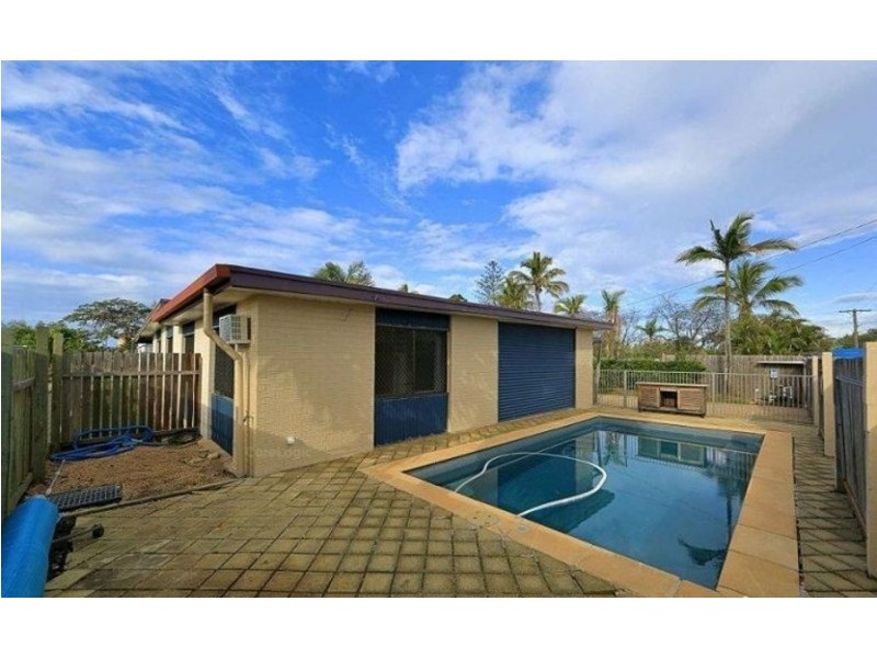 25 Bathurst street, Elliott Heads QLD 4670