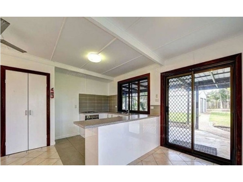 25 Bathurst street, Elliott Heads QLD 4670