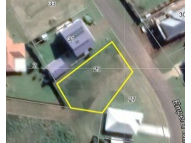 29 emperoror drv, Elliott Heads QLD 4670