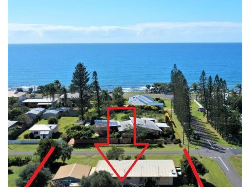 30 Dante street, Burnett Heads QLD 4670