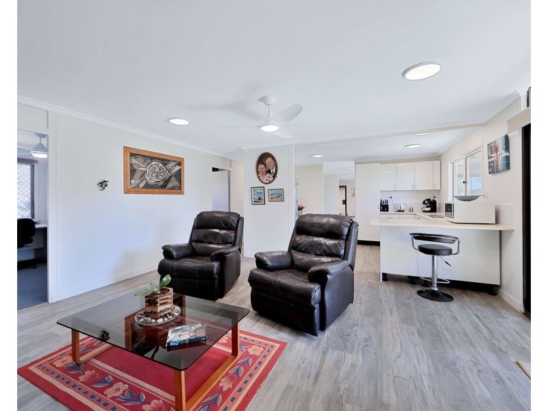 30 Dante street, Burnett Heads QLD 4670