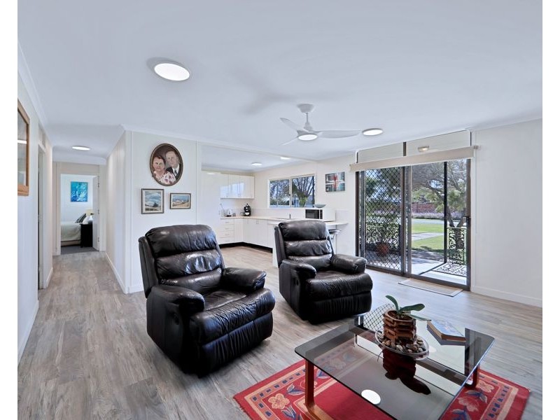 30 Dante street, Burnett Heads QLD 4670