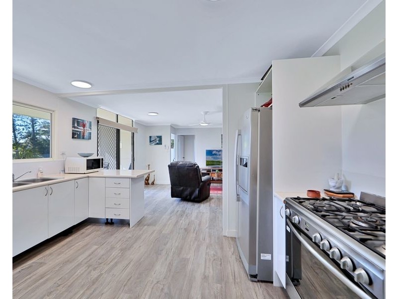 30 Dante street, Burnett Heads QLD 4670