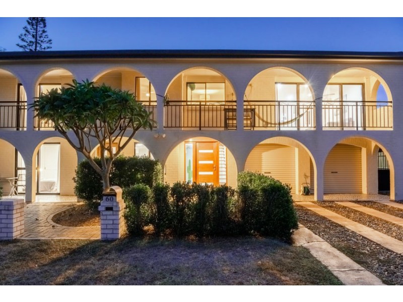 60 Esplanade, Elliott Heads QLD 4670