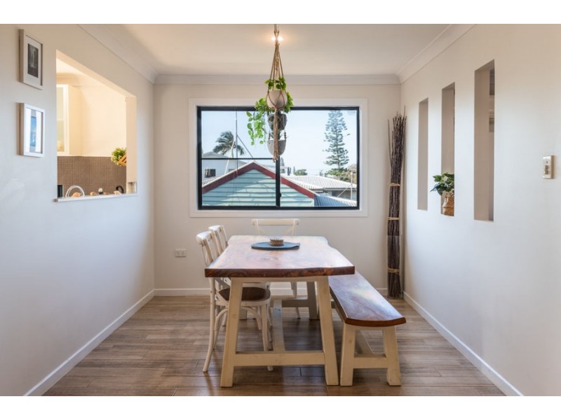 60 Esplanade, Elliott Heads QLD 4670