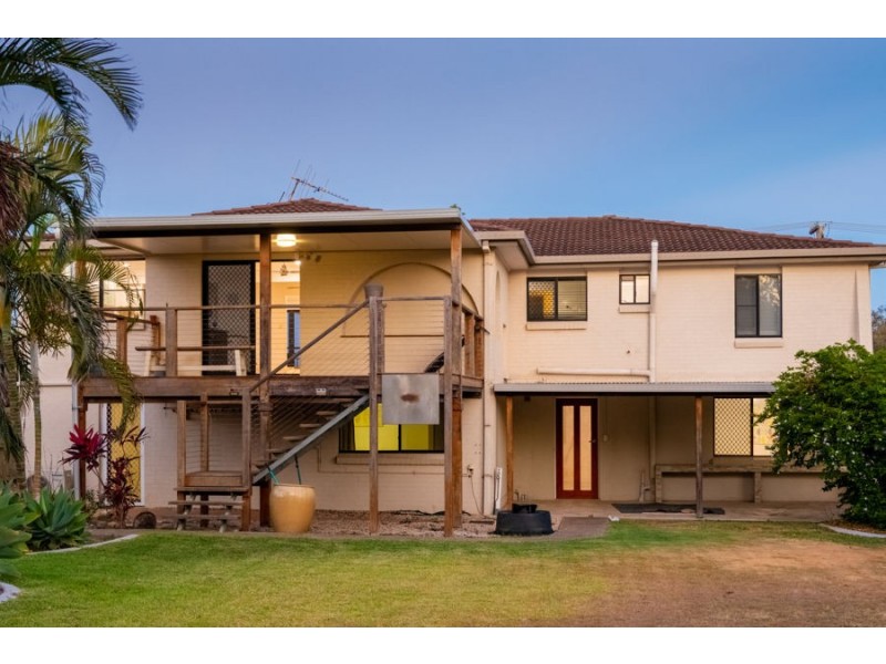 60 Esplanade, Elliott Heads QLD 4670