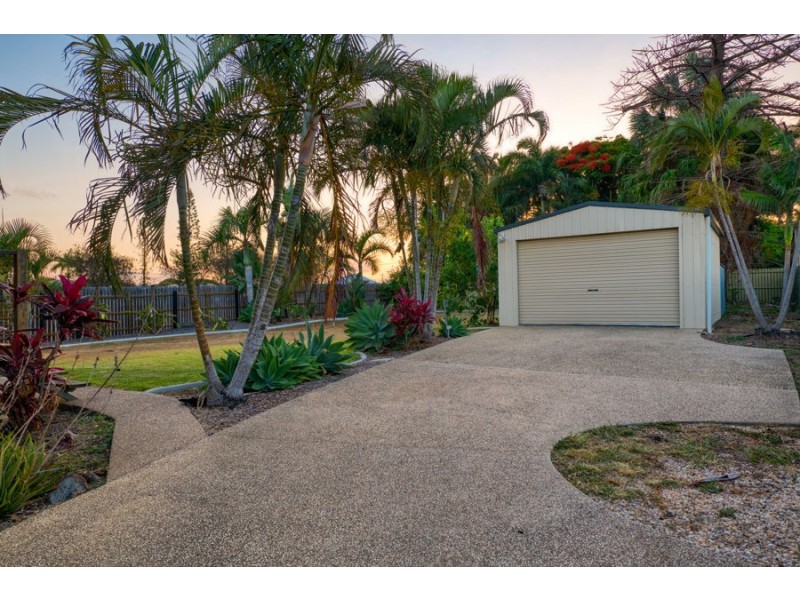 60 Esplanade, Elliott Heads QLD 4670